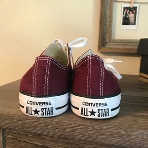 Converse low top